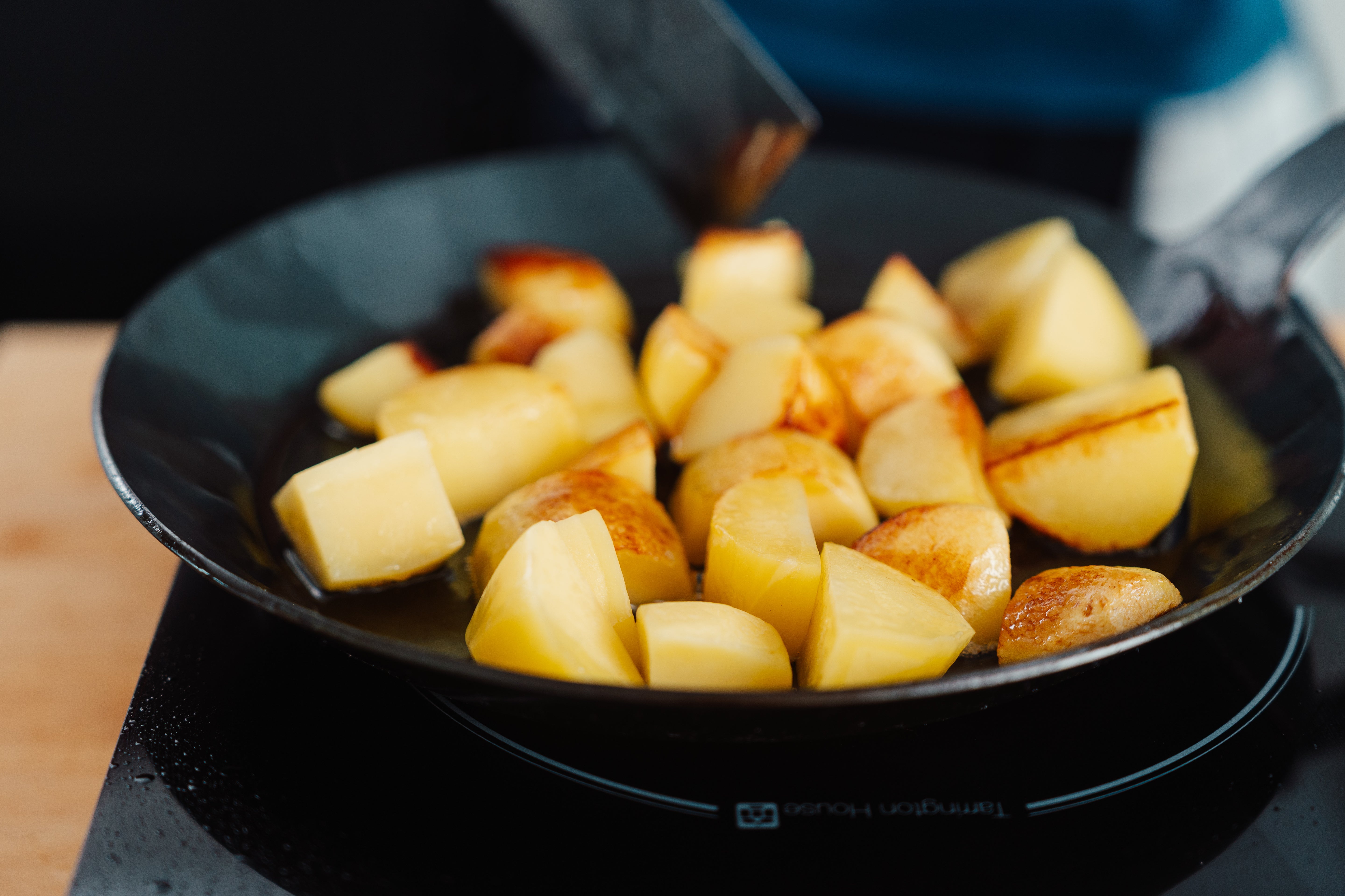 geschmiedete Eisenpfanne 28 cm mit Patentierten Griff