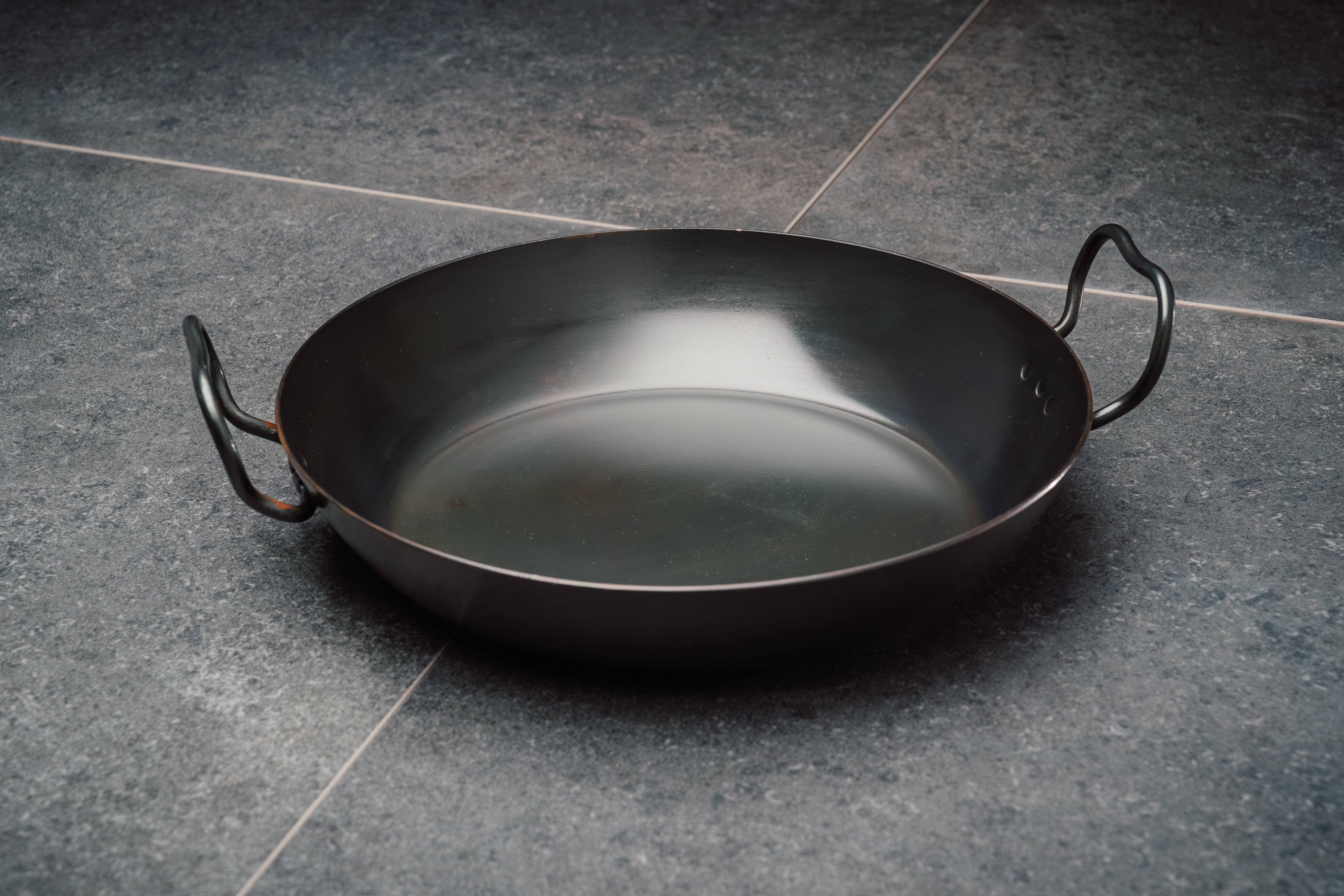 Pfannenbräter 28 cm – "rolliert"